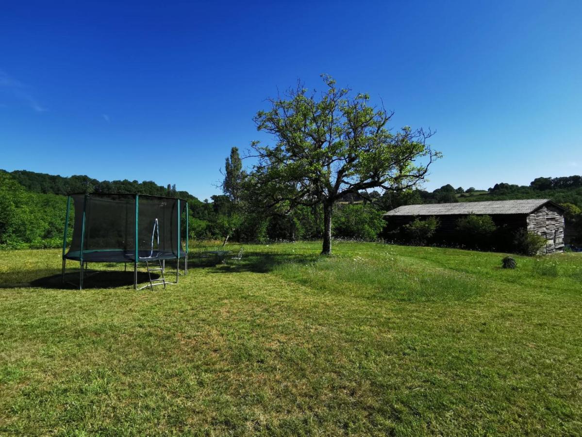 Maison Typique Perigourdine Avec Piscine Paulin Exterior photo